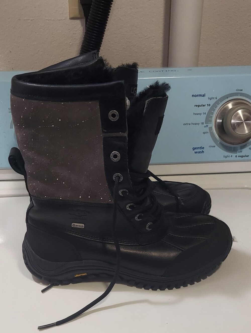 UGG Adirondack Constellation Black Boots Size 8